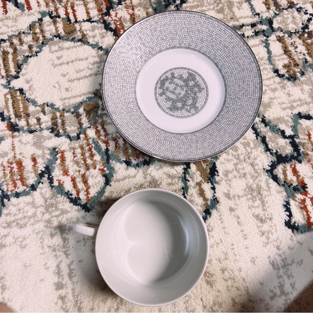 hermes tea cup and saucer set - Picture 5 of 5